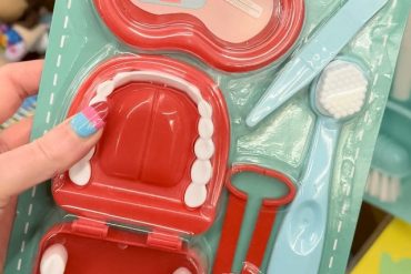 cropped-dentist-toys-featured.jpg